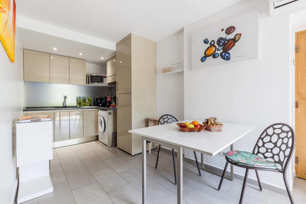 Maison De Vacances - Casa Mezanaccia Avec Terrasse Fleurie Meuble Tourisme 3 Etoiles Santa-Lucia-di-Tallano Ngoại thất bức ảnh