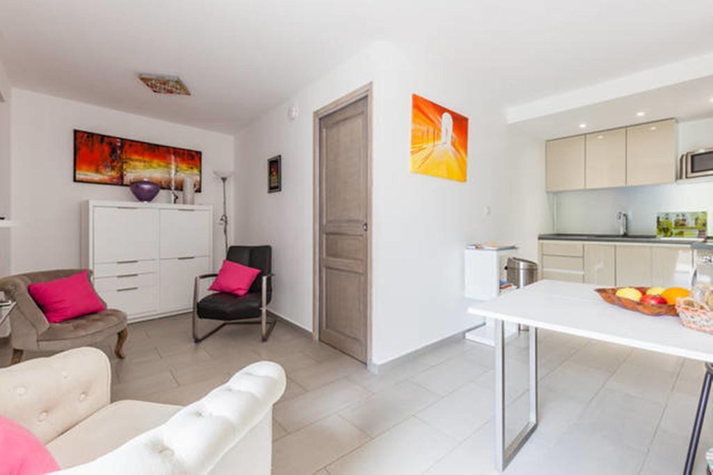 Maison De Vacances - Casa Mezanaccia Avec Terrasse Fleurie Meuble Tourisme 3 Etoiles Santa-Lucia-di-Tallano Ngoại thất bức ảnh